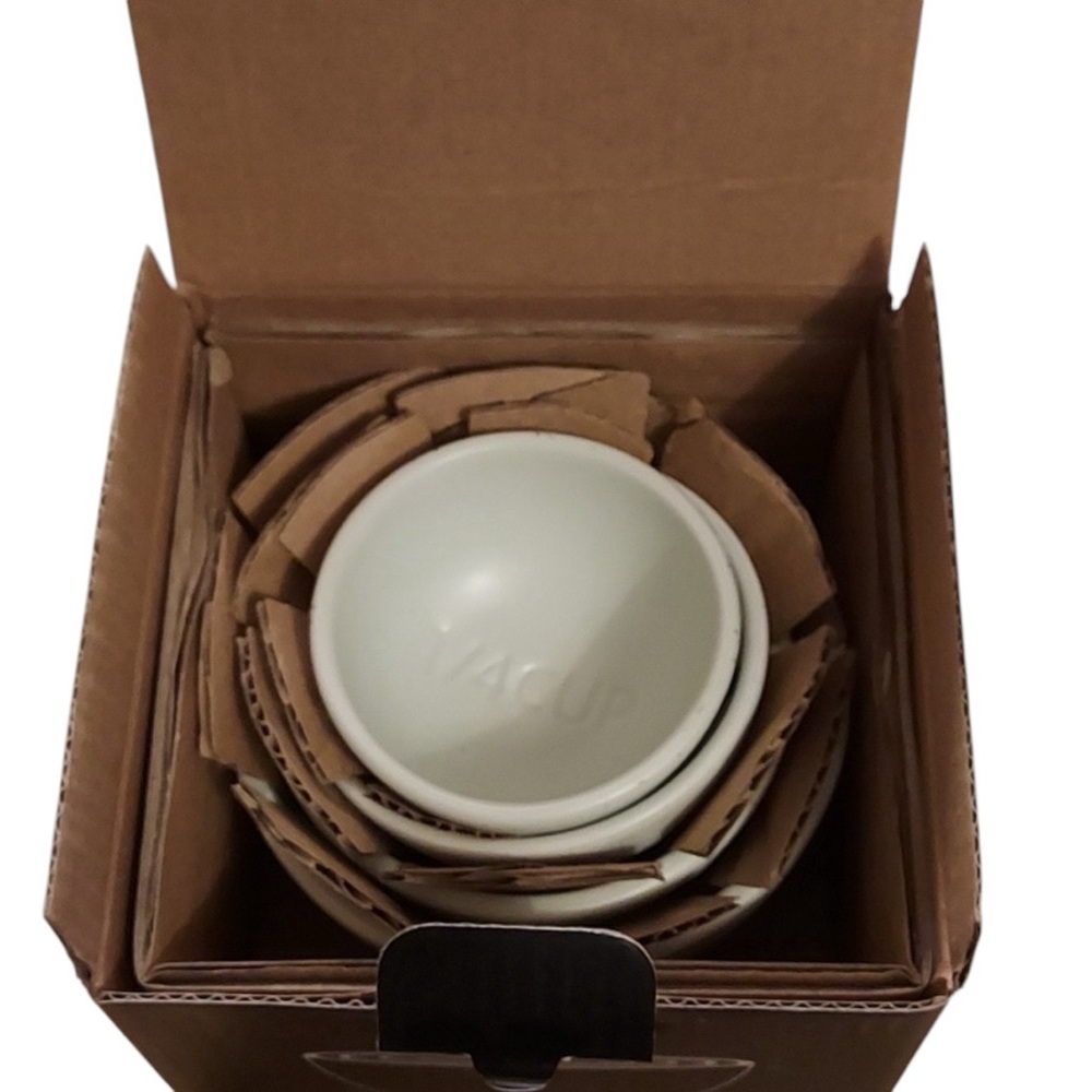 Greg Natale ceramic measuring cups NIB - Picture 2 of 4